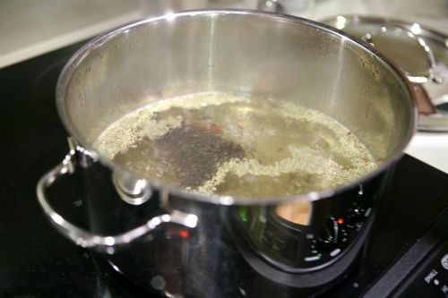 earl grey tea in boiling water