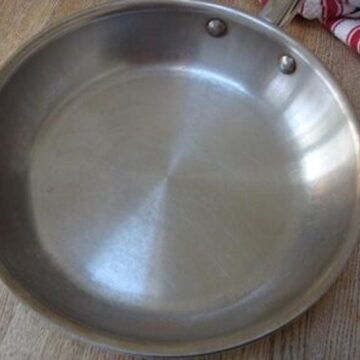 clean stainless steel pan