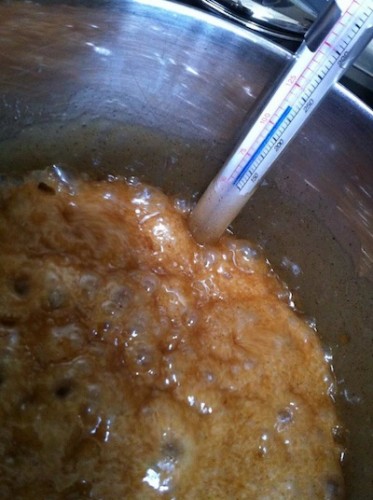 bubblin caramel in a pot