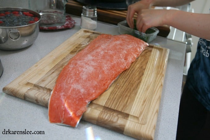 salt salmon for gravlax